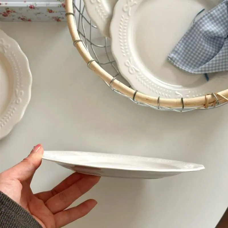 White Bow Embossed Ceramic Plate Household Vegetable Dish Simple Fruit Dessert Disc 20.5cm Tableware