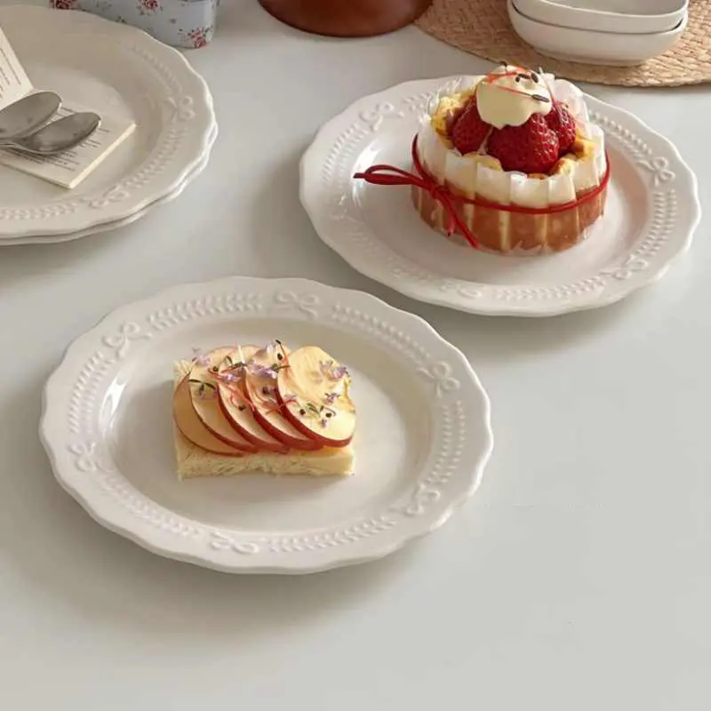 White Bow Embossed Ceramic Plate Household Vegetable Dish Simple Fruit Dessert Disc 20.5cm Tableware