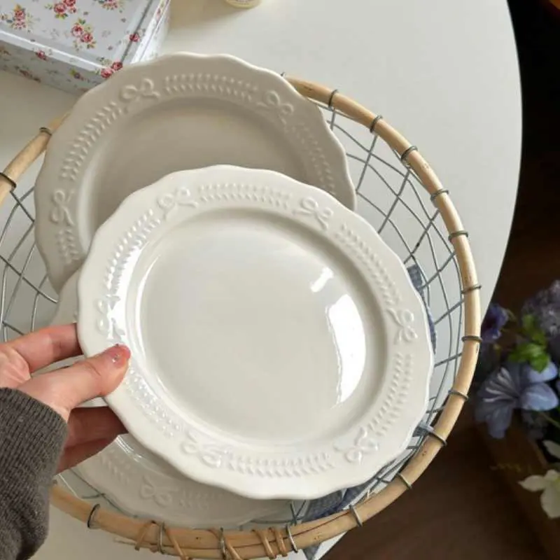 White Bow Embossed Ceramic Plate Household Vegetable Dish Simple Fruit Dessert Disc 20.5cm Tableware
