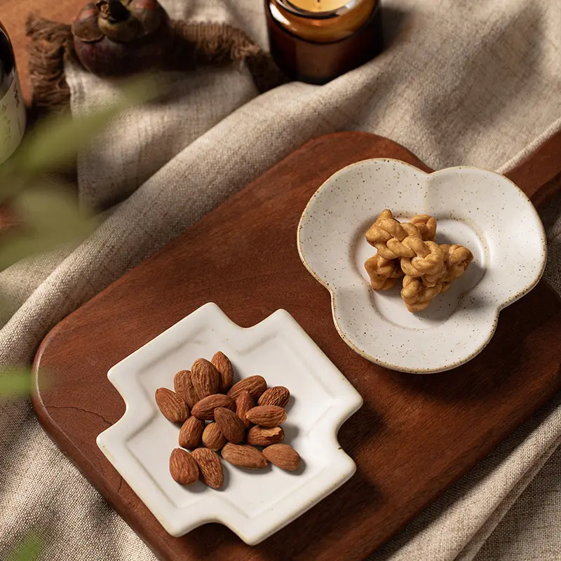Japanese Dipping Saucer Ceramic Barbecue Grilled Meat Seasoning Plate Sushi Sashimi Soy Sauce Mustard Dish Snack Small Tray