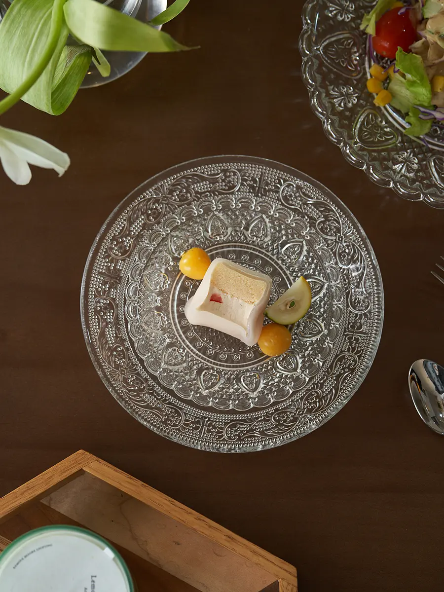 European Simple Glass Plate Round Lace Transparent Dish Fruit Vegetable Salad Disc Afternoon Tea Snack Dessert Tray