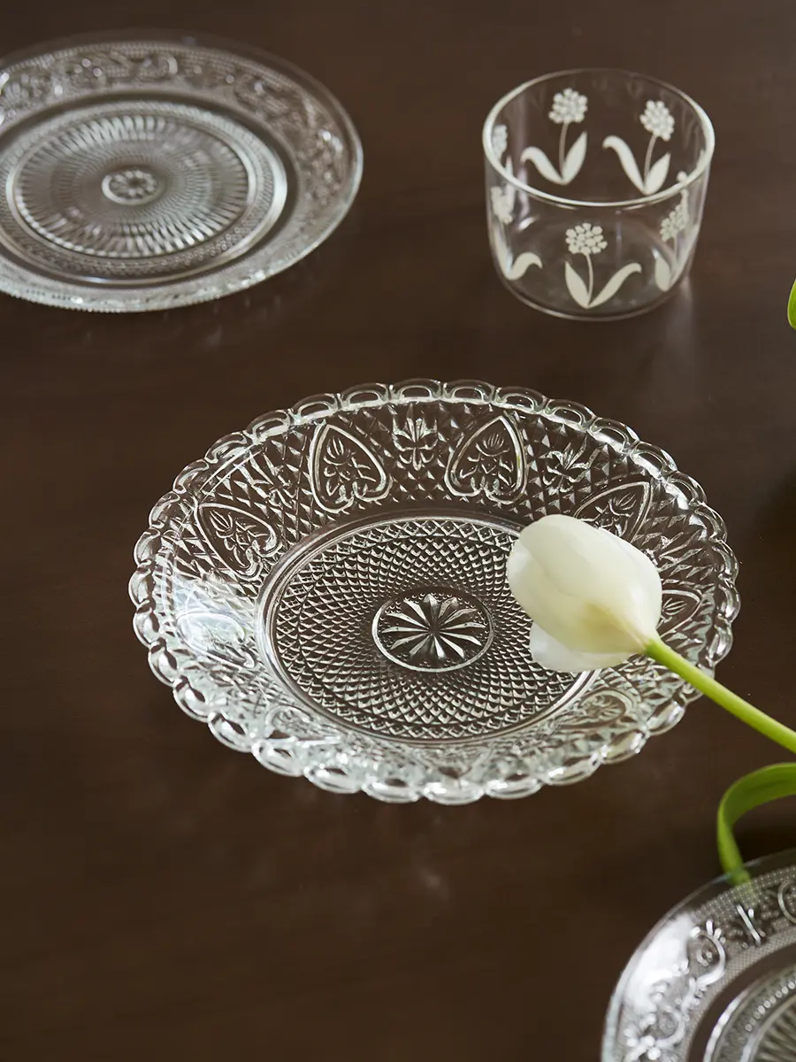 European Simple Glass Plate Round Lace Transparent Dish Fruit Vegetable Salad Disc Afternoon Tea Snack Dessert Tray