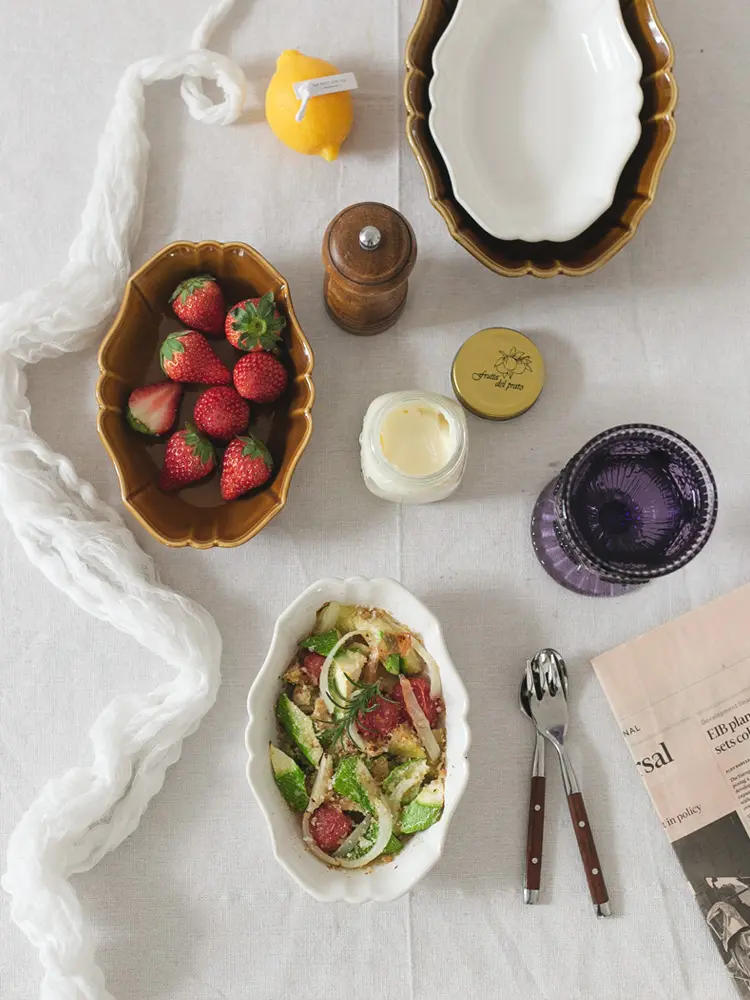 Japanese Vintage Ceramic Plate Home Relief Oval Baking Dish Large Capacity Salad Tray Fruit Snack Dishes Kitchen Tableware