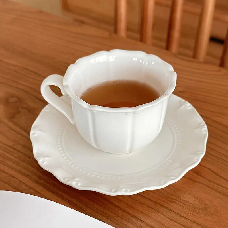 130ml Exquisite Ceramic Coffee Cups And Saucers Afternoon Tea Drinkware Household White Latte Cups Snack Plates Gift