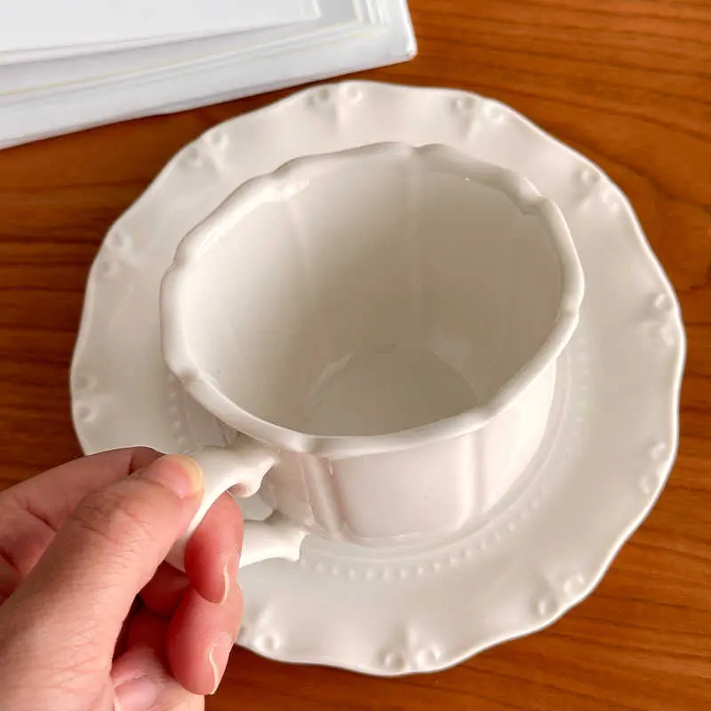 130ml Exquisite Ceramic Coffee Cups And Saucers Afternoon Tea Drinkware Household White Latte Cups Snack Plates Gift