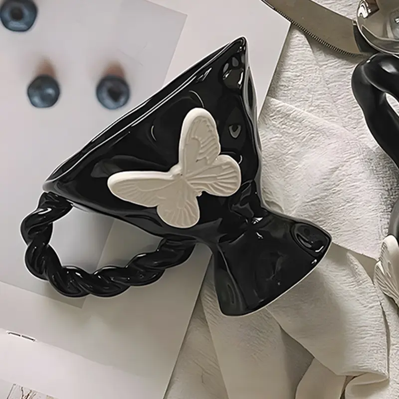 Butterfly Decoration Black Ceramic Mug Exquisite Coffee Mug Household Milk Oatmeal Mug Gift Drinkware