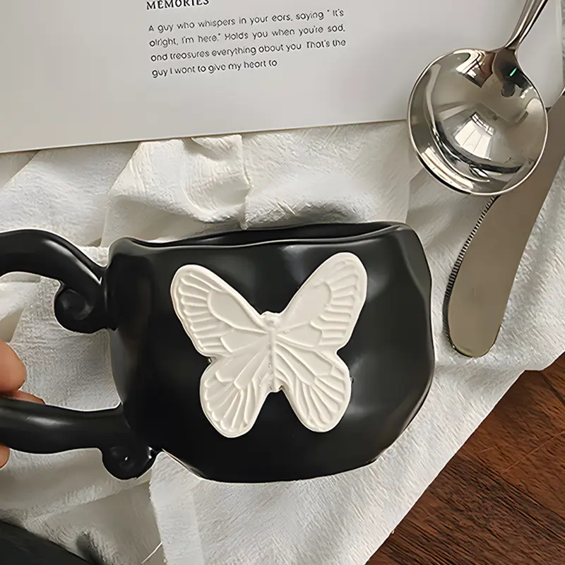 Butterfly Decoration Black Ceramic Mug Exquisite Coffee Mug Household Milk Oatmeal Mug Gift Drinkware