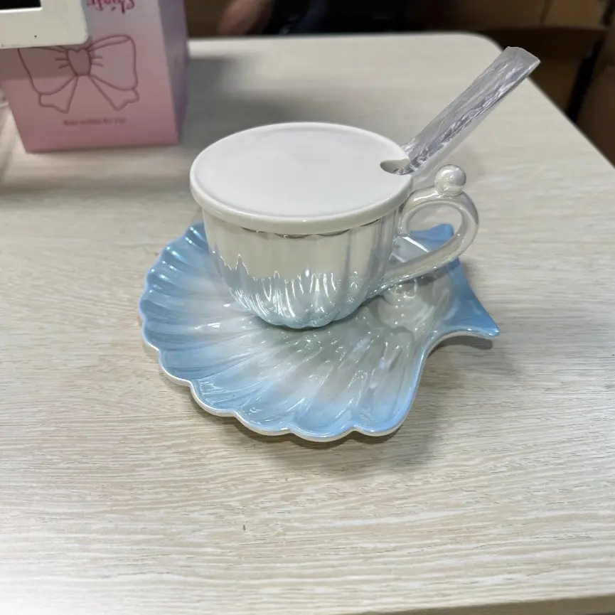 Gradient Pearl Shell Ceramic Mugs European Creative Coffee Mug And Saucer 240ml Household High-end Dringing Mug Gifts