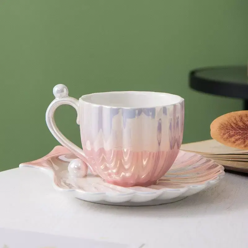 Gradient Pearl Shell Ceramic Mugs European Creative Coffee Mug And Saucer 240ml Household High-end Dringing Mug Gifts