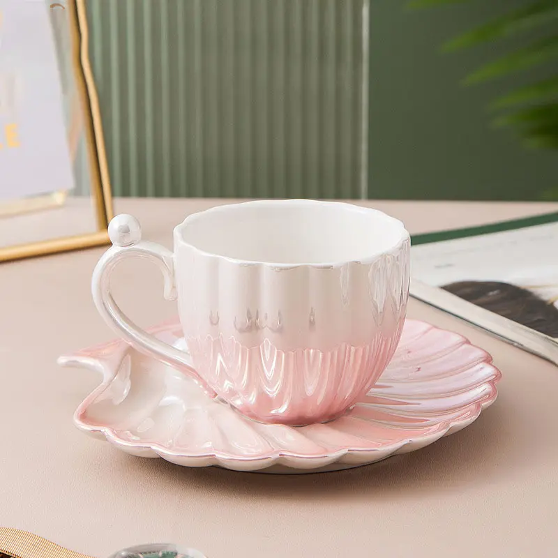 Gradient Pearl Shell Ceramic Mugs European Creative Coffee Mug And Saucer 240ml Household High-end Dringing Mug Gifts