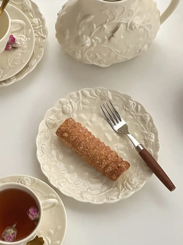 French Vintage Rose Embossed Coffee Cups And Saucers Household Afternoon Tea Drinkware Dessert Plate