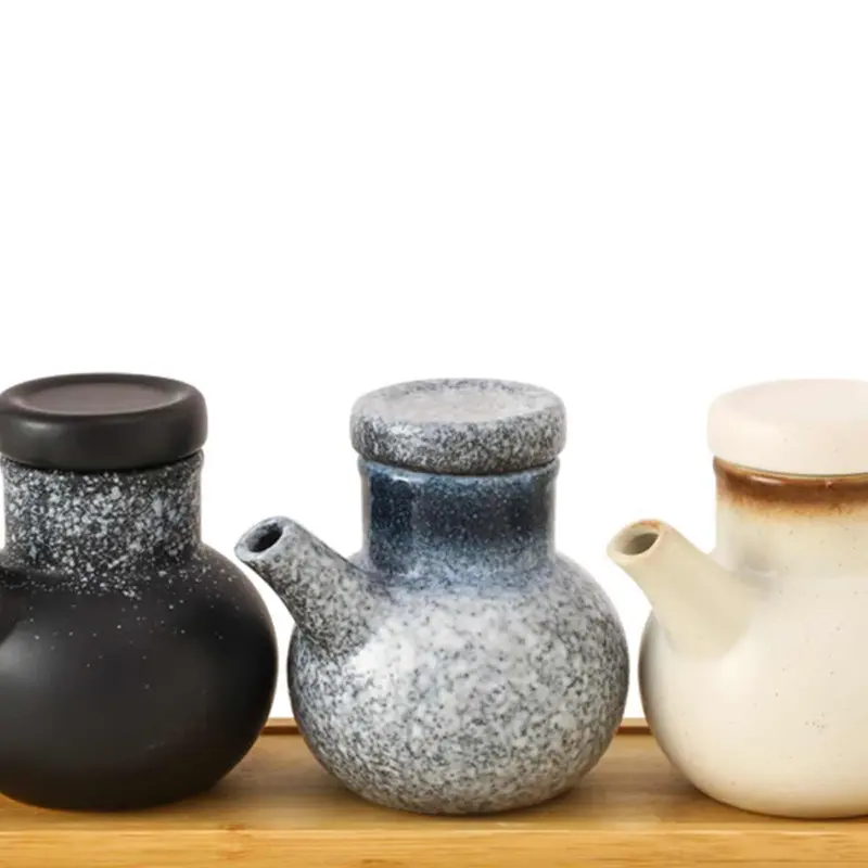 250ml Japanese Vinegar Soy Sauce Pot Ceramic Kitchen Condiment Pot Simple Household Oil Bottle Restaurant Vinegar Bottle