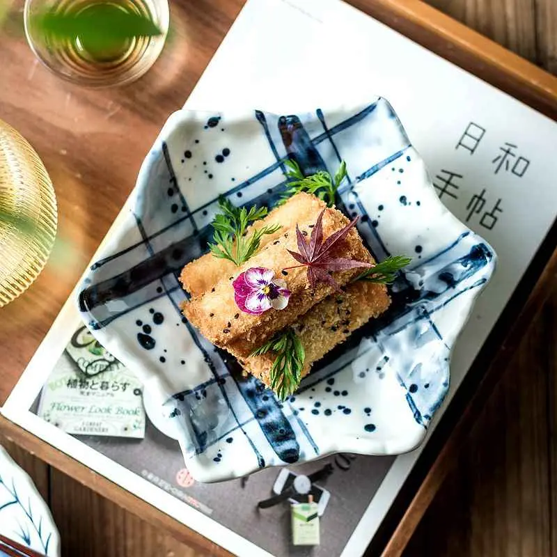 Delicate Snack Plate Beautiful Ceramic Dinner Dish Vintage Tableware Fried Snack Household Irregular Pastry Sushi Disc