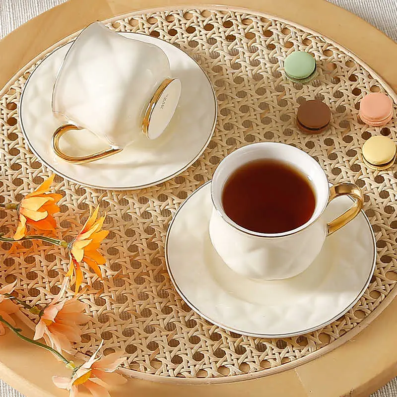 European Style Exquisite Ceramic Coffee Cups And Saucers Household Breakfast Milk Cup Pastry Plate Afternoon Tea Drinkware