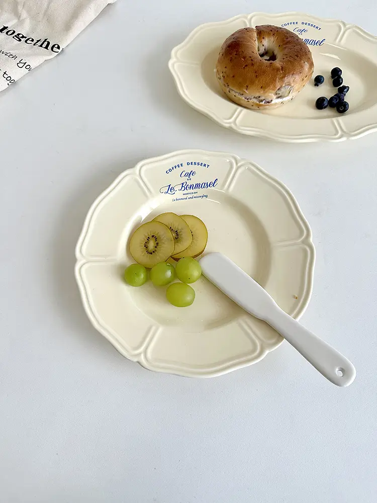 French Retro Oval Ceramic Plate Light Luxury Dessert Plate Breakfast Pastry Plate Household Tableware