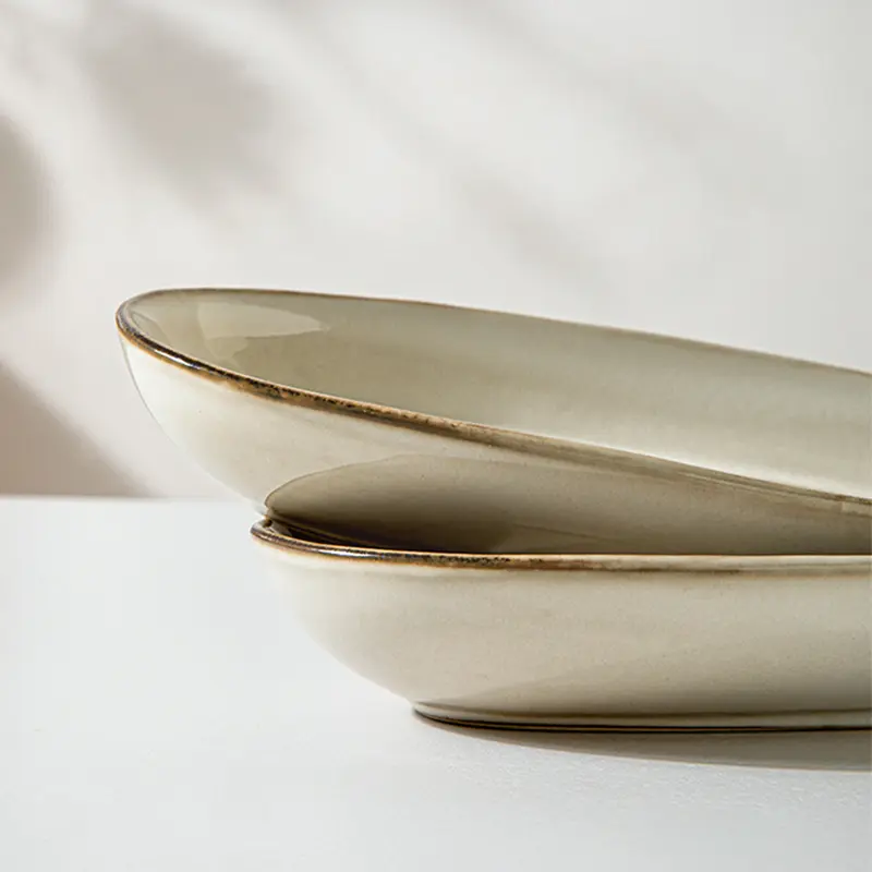 Oval Ceramic Deep Plate Japanese Retro Restaurant Fish Plate Salad Plate Household Snack Pastry Plate Simple Tableware 27.5cm