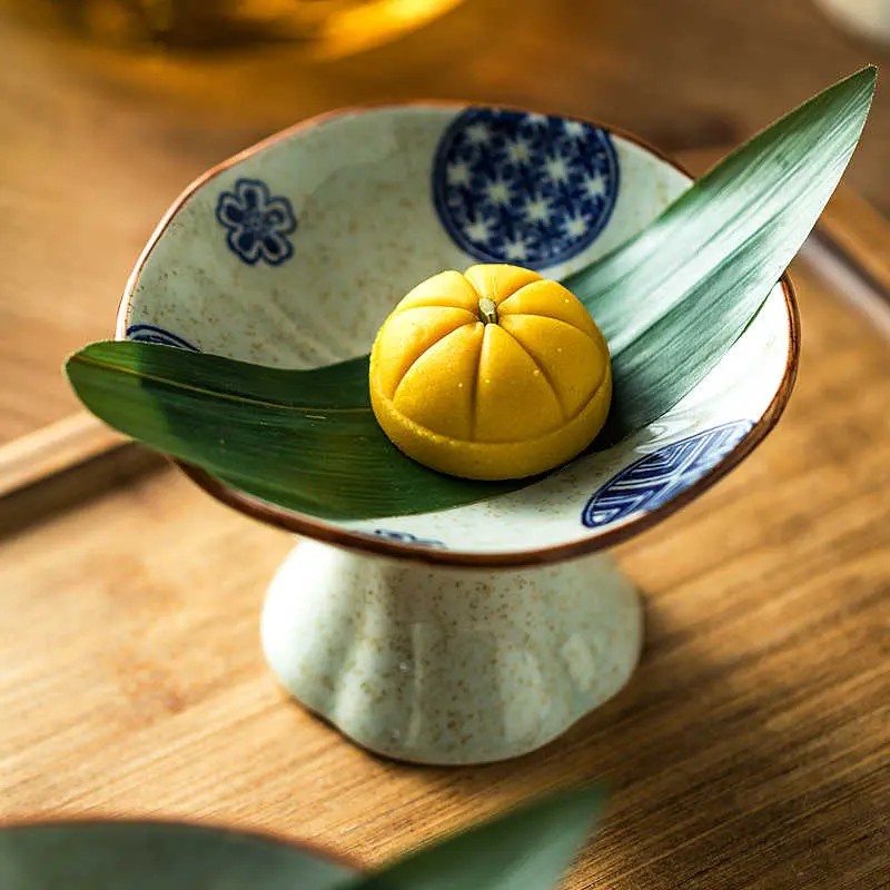 Exquisite Afternoon Tea Tableware Tall Snack Plate Dried Fruit Pastry Tray Japanese Ceramic Underglaze Colour Dessert Dish