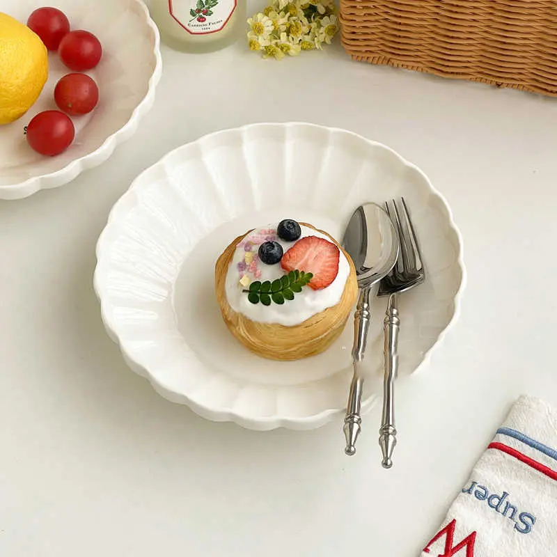 21.5cm White Ceramic Breakfast Plate Exquisite Afternoon Tea Snack Disc Household Solid Colour Lace Dessert Dish Tableware