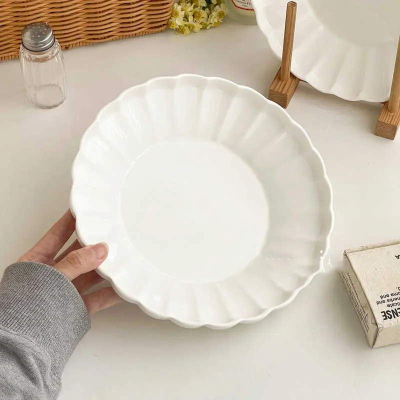21.5cm White Ceramic Breakfast Plate Exquisite Afternoon Tea Snack Disc Household Solid Colour Lace Dessert Dish Tableware