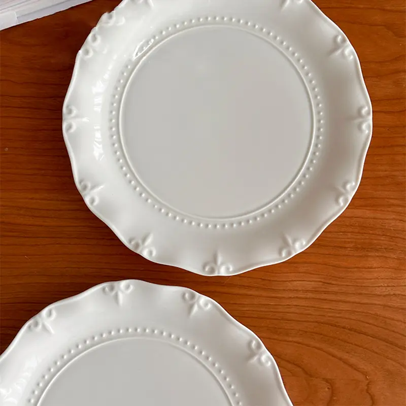 White Flower Shape Ceramic Breakfast Plate Household Exquisite French Dessert Plate Pastry Plate Tableware 20.4cm