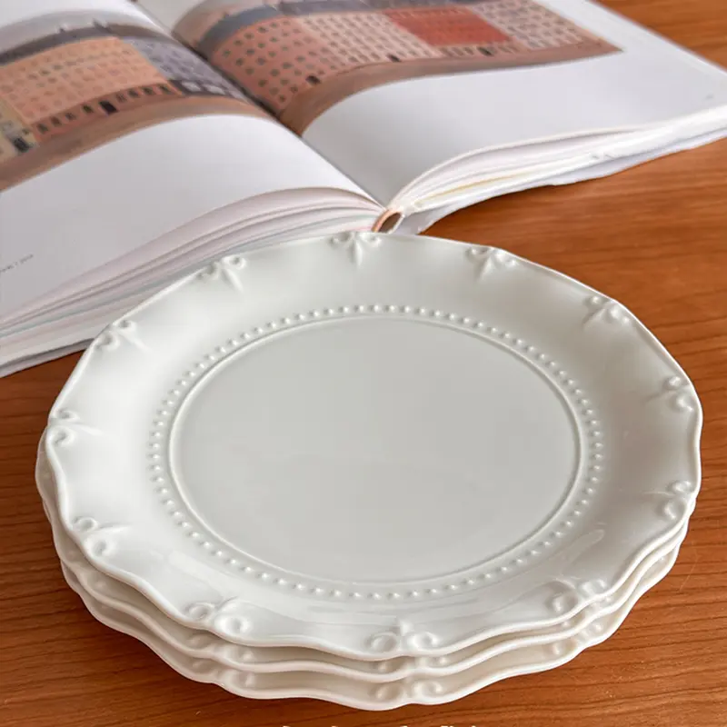 White Flower Shape Ceramic Breakfast Plate Household Exquisite French Dessert Plate Pastry Plate Tableware 20.4cm