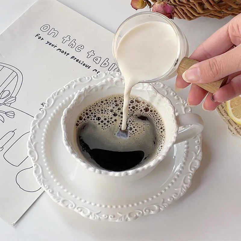 French Embossed Ceramic Coffee Cup And Saucer Retro Afternoon Tea Drinking Set Household Solid Color Latte Cup Dessert Saucer