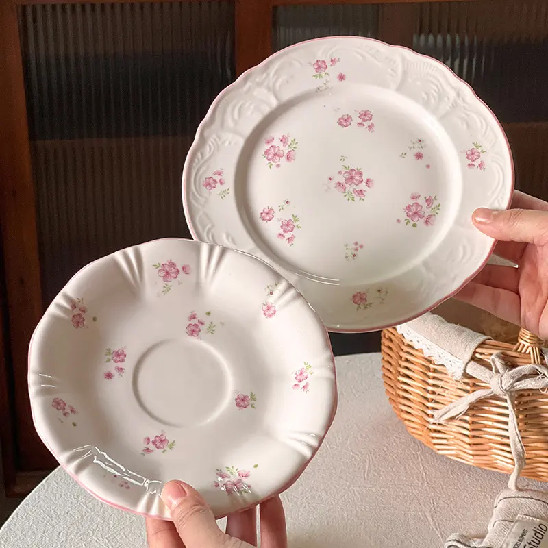 300ml Floral Print Coffee Cup And Saucer Delicate Relief Ceramic Breakfast Milk Cups Pastry Plate Afternoon Tea Drinkware Gift