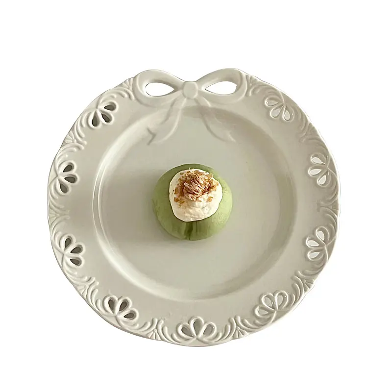 French Bow Dessert Plate Ceramic Hollow Out Cake Fruit Salad Plate Household Western Food Plate Kitchen Tableware 19cm