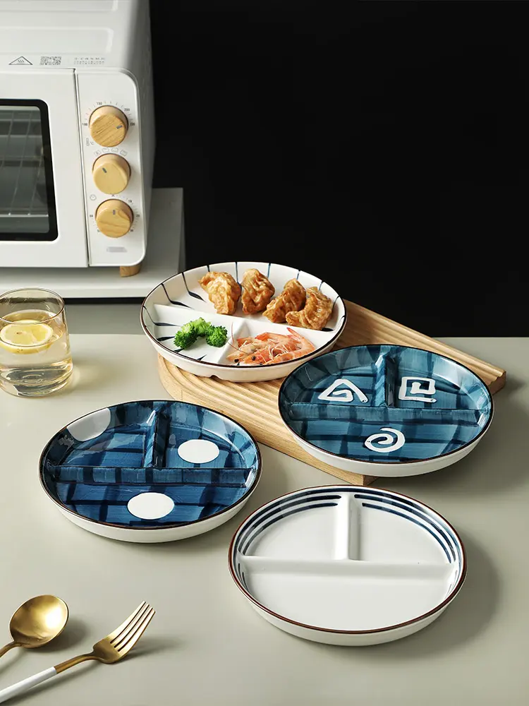 Japanese Ceramic Compartmentalized Plate Home Fruit Vegetable Dinner Plate Round Underglaze Separating Disc Tableware