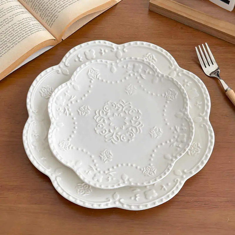 Embossed Ceramic Plate Delicate Western Pasta Steak Disc Household Fruit Snack Dessert Cake Dish White Tableware