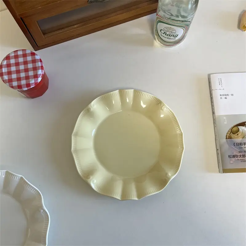 French Irregular Relief Dessert Cake Plate Exquisite Fruit Tray Household Breakfast Bread Dish 20cm Tableware