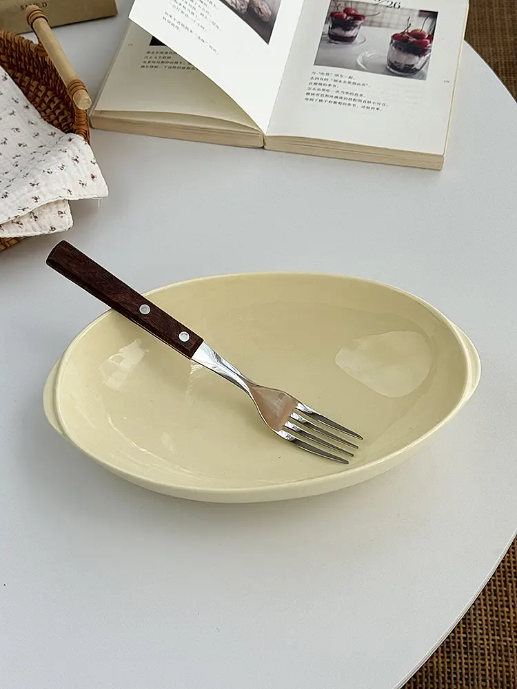 French Simple Ceramic Binaural Oval Plate Solid Colour Fruit Salad Plate Household Fish Plate Deep Plate Bread Plate Tableware