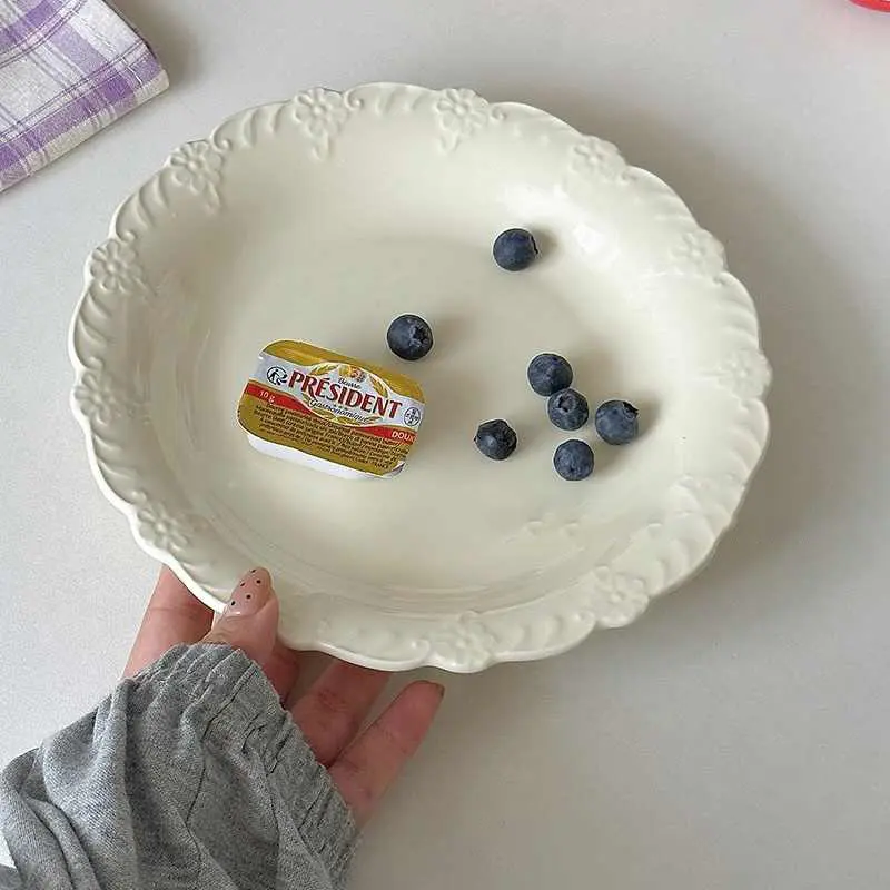 Embossed Ceramic Snack Plate French Dinner Tray Afternoon Tea Dessert Dish Light Luxury Kitchen Tableware 20cm