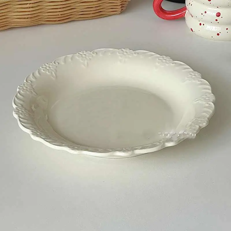 Embossed Ceramic Snack Plate French Dinner Tray Afternoon Tea Dessert Dish Light Luxury Kitchen Tableware 20cm