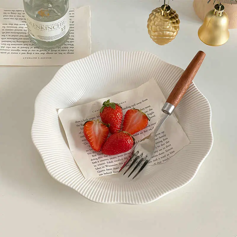 White Spaghetti Plate French Breakfast Tray Household Ceramic Soup Plates Tableware Vertical Salad Dish 22cm