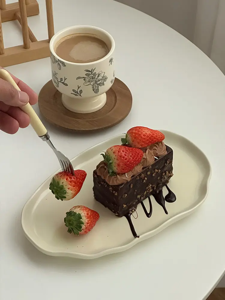 Irregular Oval Ceramic Snack Plate Afternoon Tea Dessert Plate Breakfast Plate Household Simple Sushi Plate