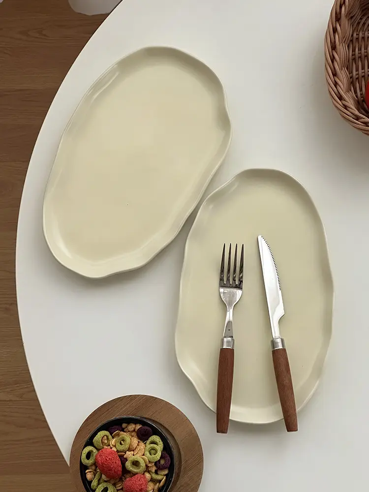 Irregular Oval Ceramic Snack Plate Afternoon Tea Dessert Plate Breakfast Plate Household Simple Sushi Plate