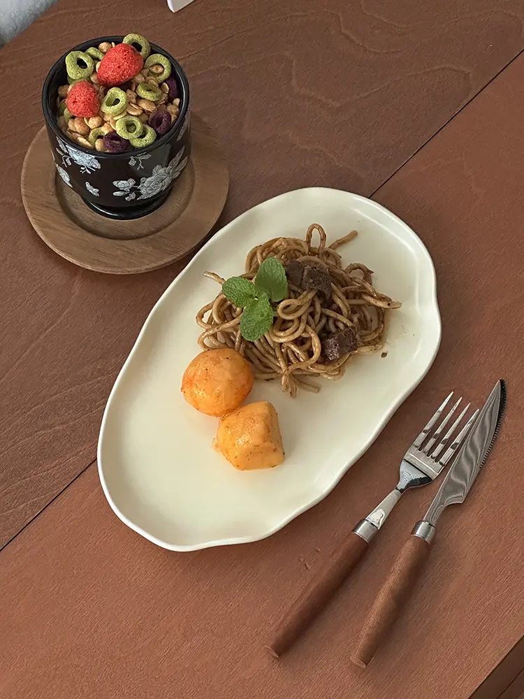 Irregular Oval Ceramic Snack Plate Afternoon Tea Dessert Plate Breakfast Plate Household Simple Sushi Plate