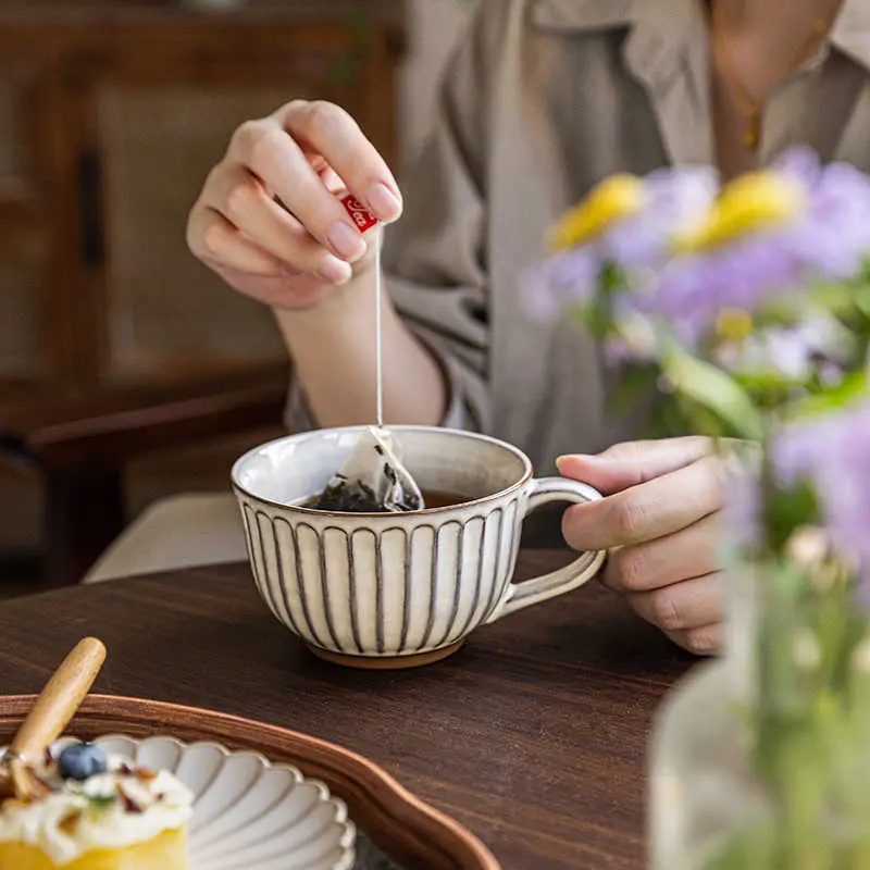 350ml Embossed Ceramic Coffee Cups Retro Flower Tea Cup Afternoon Tea Drinkware Breakfast Milk Oatmeal Mug