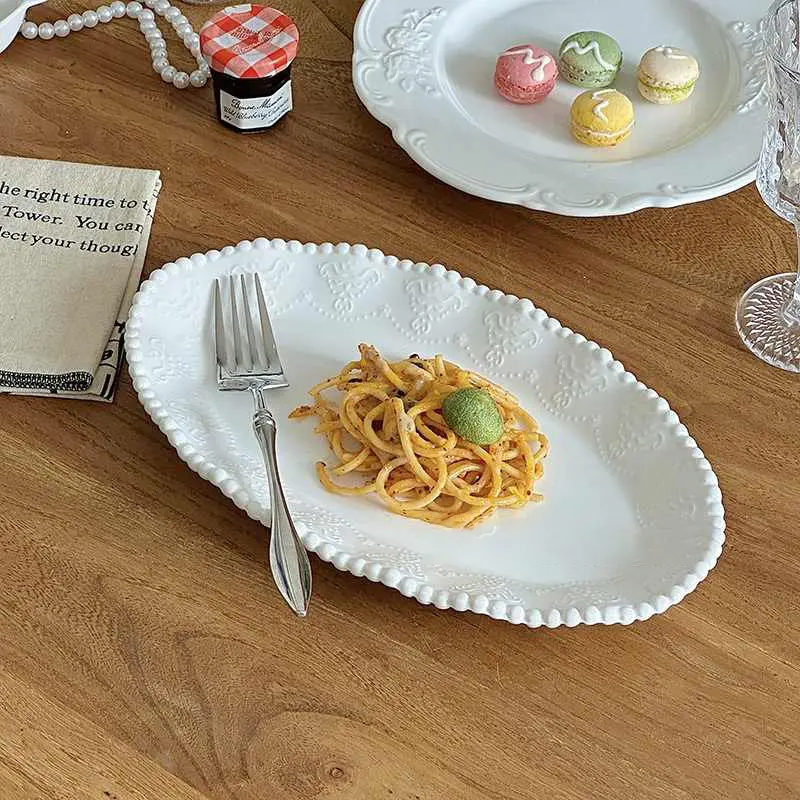 Lace Embossed Oval Plate Ceramic Spaghetti Dish Delicate White Dessert Plates Household Fish Tray Kitchen Tableware 28cm