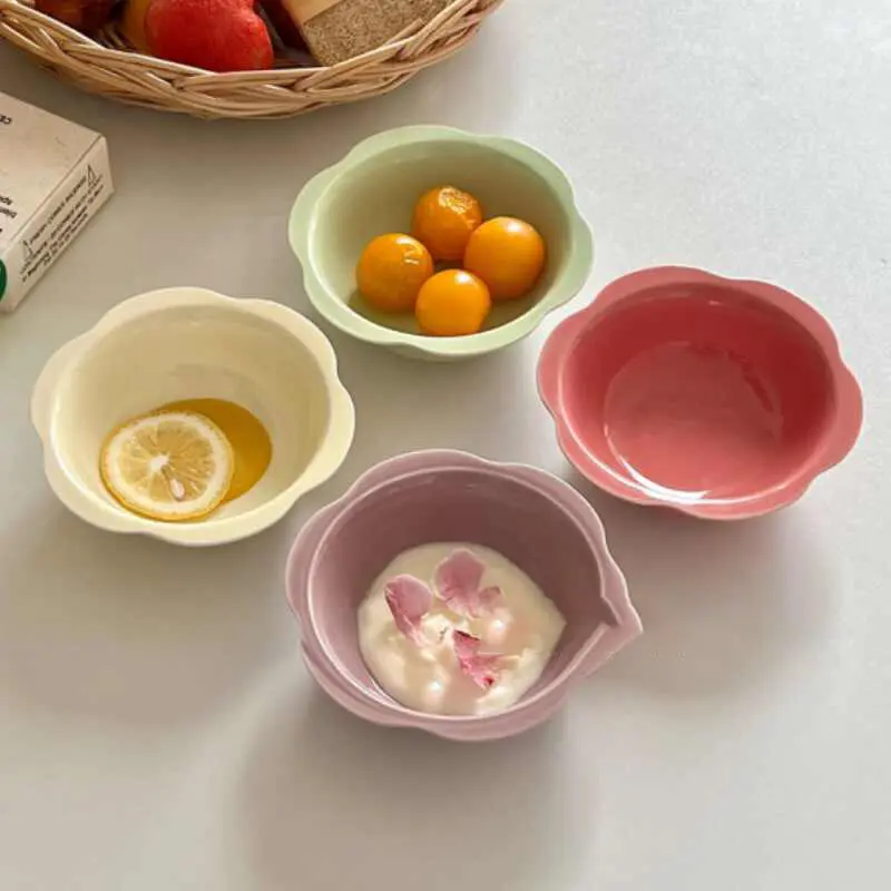 Exquisite Ceramic Flower-shaped Saucer Household Snacks Dessert Pastry Plates Hot Pot Dipping Saucer Solid Colour Tableware