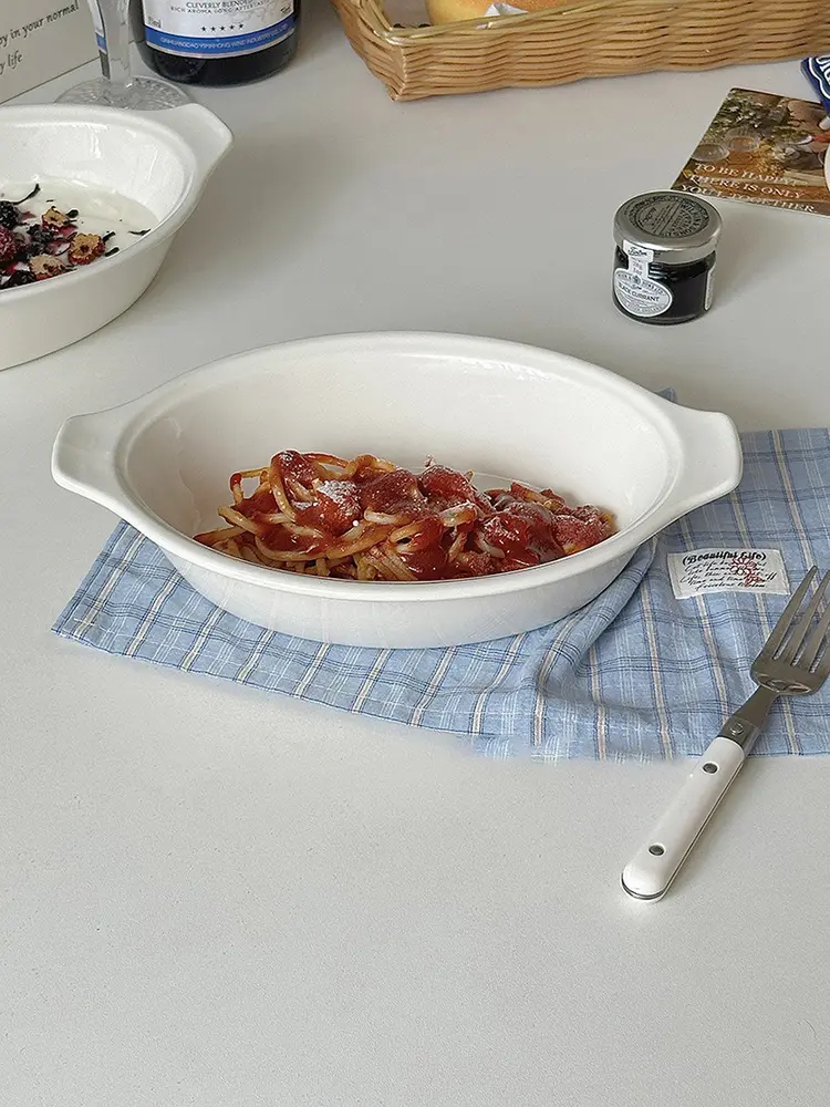 Simple Solid Color White Ceramic Binaural Baking Bowl Household Salad Yoghurt Bowl Spaghetti Bowl Tableware