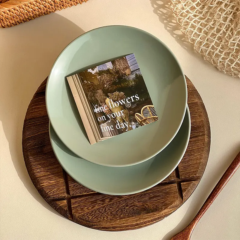 Household Ceramic Shallow Plates Classic Simple Designed Green Color Disc Breakfast Bread Toast Round Plate Kitchen Tableware
