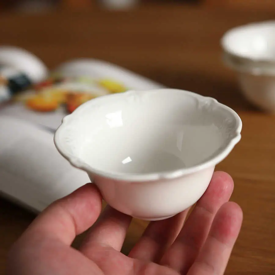 French Ceramic Yoghurt Bowl Delicate Relief Steamed Egg Bowls White Dessert Breakfast Bowl Home Hot Pot Dipping Bowls