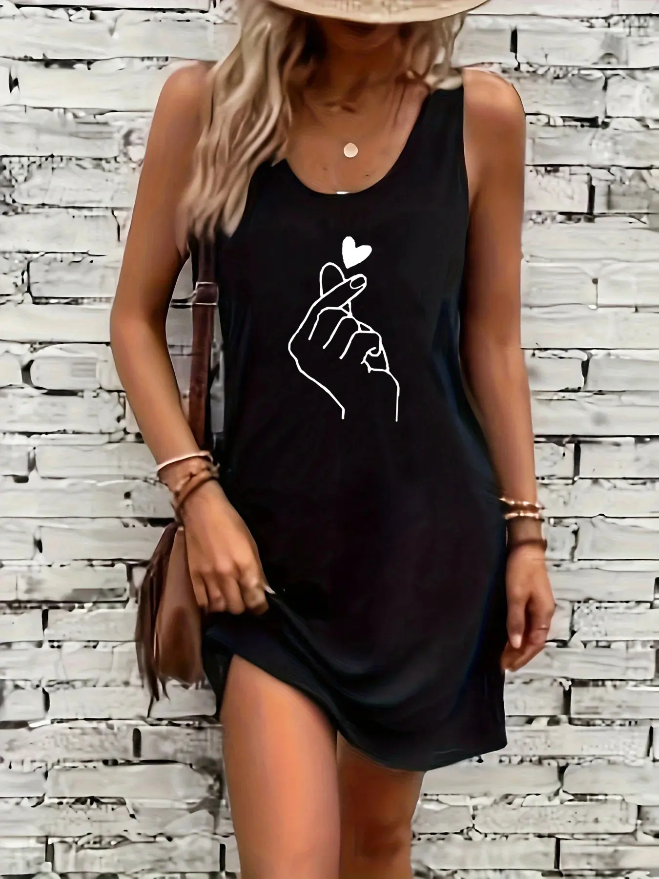 Women's summer loose and comfortable casual classic heartbeat pattern printed black sleeveless vest skirt punk style dress