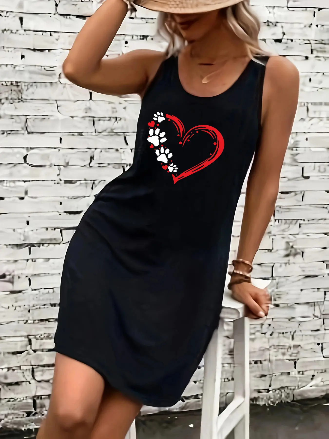 Women's summer loose and comfortable casual heart-shaped printed black sleeveless vest dress punk style dress