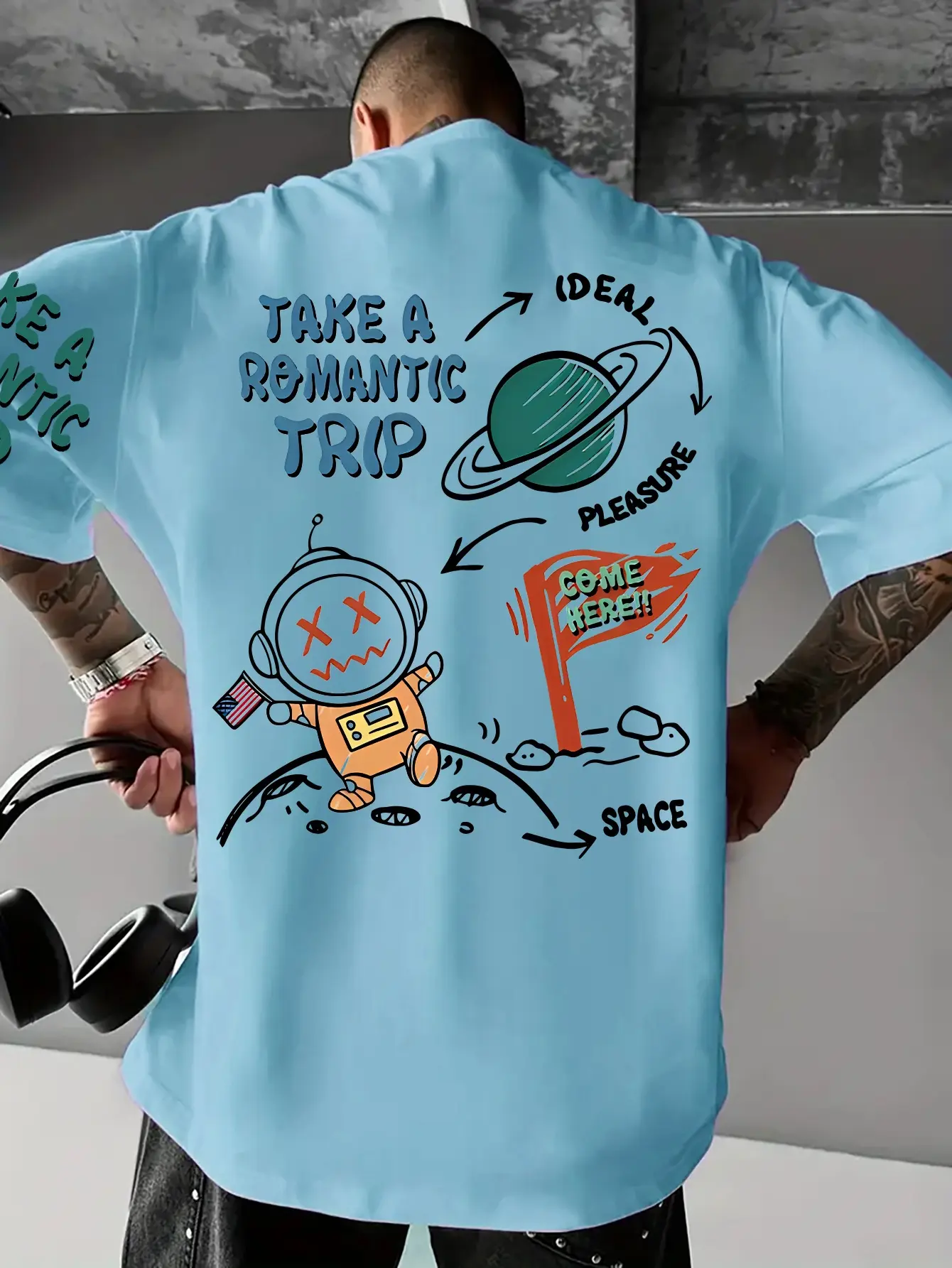 Men's summer 100 cotton fashionable casual sports loose fit plus size astronaut cartoon printed round neck short sleeved T-shirt