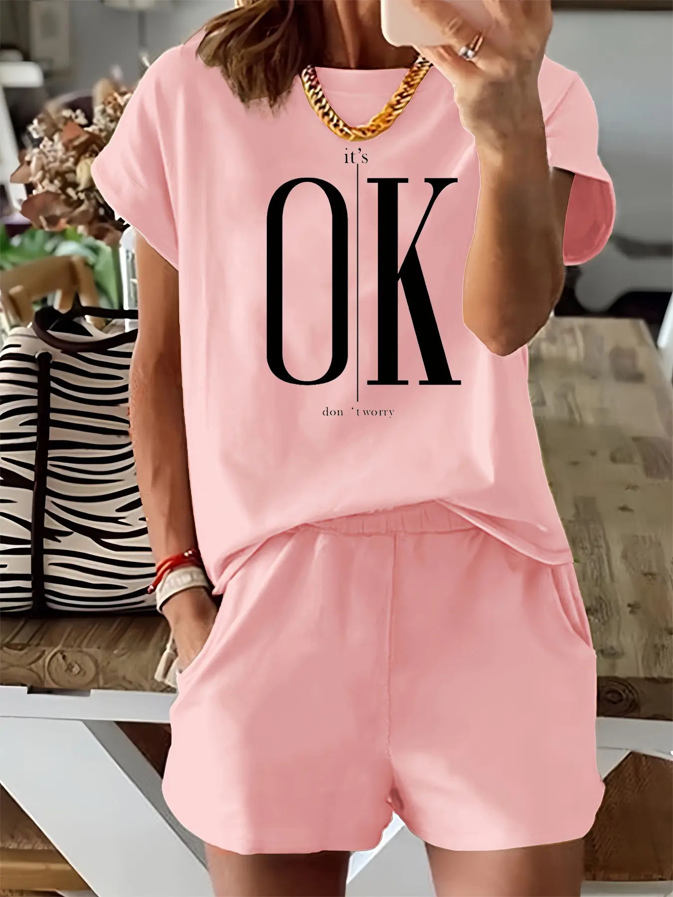 Summer women's comfortable loose it's OK don't worry printed casual loose round neck short sleeved T-shirt shorts two-piece set
