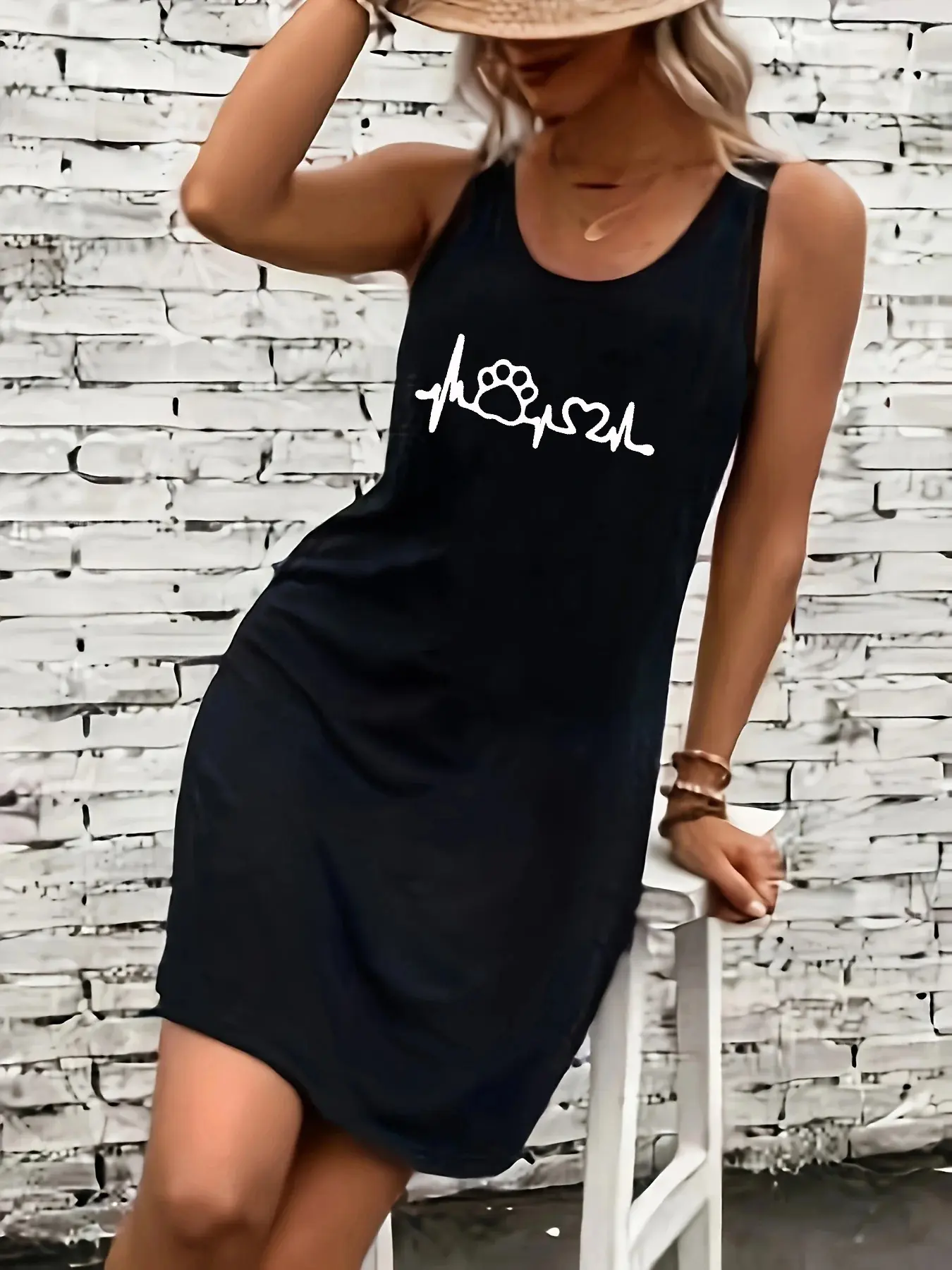Women's summer loose and comfortable casual cat footprints and heart print black sleeveless vest skirt punk style dress