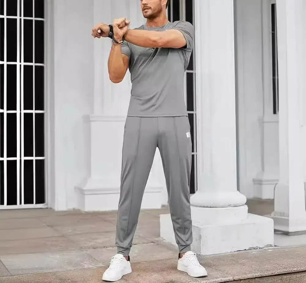 Summer New Sports Suit Men's Trendy Solid Color Two-piece Set Round Neck Slim Fit T-shirt Daily Outdoor Men's Sports Suit